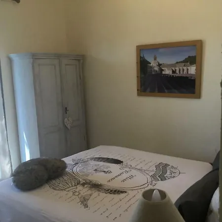 Mas De Nonin St Remy De Provence Guest house