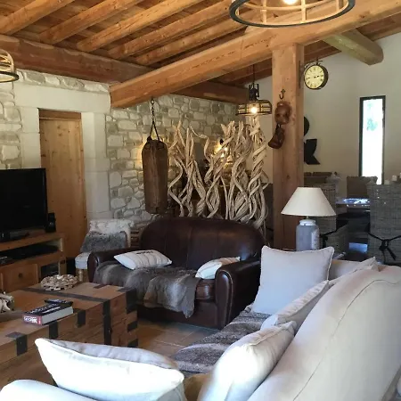 Mas De Nonin St Remy De Provence Guest house Noves